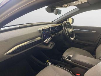 Renault Megane E-Tech 60kWh launch edition Hatchback 5dr Electric Auto (220 ps)