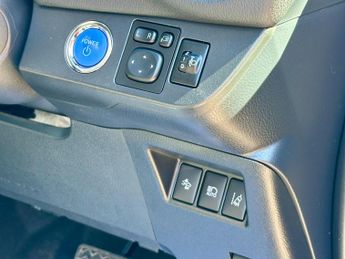 Toyota Yaris 1.5 VVT-h Excel E-CVT Euro 6 (s/s) 5dr (15in Alloy)