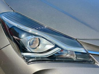 Toyota Yaris 1.5 VVT-h Excel E-CVT Euro 6 (s/s) 5dr (15in Alloy)