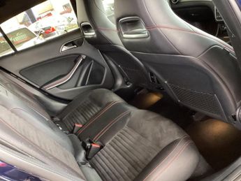 Mercedes-Benz GLA 2.1 GLA200d AMG Line (Premium) 7G-DCT 4MATIC Euro 6 (s/s) 5dr