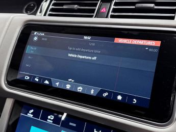 Land Rover Range Rover 2.0 P400e 13.1kWh Vogue SUV 5dr Petrol Plug-in Hybrid Auto 4WD E