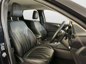 Ford Kuga 2.5 Duratec 14.4kWh Vignale SUV 5dr Petrol Plug-in Hybrid CVT Eu