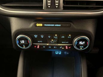 Ford Kuga 2.5 Duratec 14.4kWh Vignale SUV 5dr Petrol Plug-in Hybrid CVT Eu