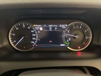 Land Rover Discovery Sport 1.5 P300e 12.2kWh R-Dynamic SE SUV 5dr Petrol Plug-in Hybrid Aut