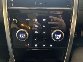 Land Rover Discovery Sport 1.5 P300e 12.2kWh R-Dynamic SE SUV 5dr Petrol Plug-in Hybrid Aut