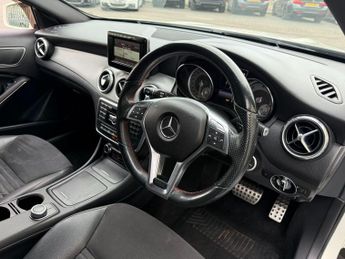 Mercedes-Benz GLA 2.1 GLA220 CDI AMG Line 7G-DCT 4MATIC Euro 6 (s/s) 5dr