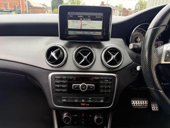 Mercedes-Benz GLA 2.1 GLA220 CDI AMG Line 7G-DCT 4MATIC Euro 6 (s/s) 5dr