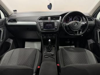 Volkswagen Tiguan 2.0 TDI BlueMotion Tech SE DSG 4Motion Euro 6 (s/s) 5dr