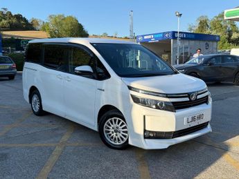 Toyota Noah TOYOTA NOAH VOXY HYBRID AUTO 1.8 PETROL