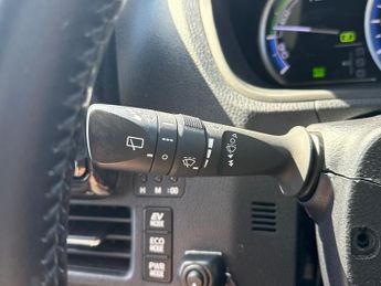 Toyota Noah TOYOTA NOAH VOXY HYBRID AUTO 1.8 PETROL
