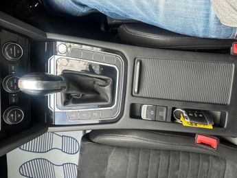 Volkswagen Passat 2.0 TDI GT DSG Euro 6 (s/s) 5dr
