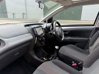Peugeot 108 1.2 VTi PureTech Allure Top! Euro 5 5dr