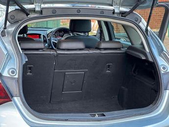 Vauxhall Astra 2.0 CDTi ecoFLEX Elite Hatchback 5dr Diesel Manual Euro 5 (s/s) 