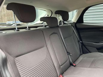Ford Focus 1.0 Focus Titanium Auto 5dr