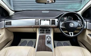 Jaguar XF 2.2 XF Luxury D Auto 4dr