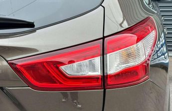 Nissan Qashqai 1.2 Qashqai Tekna DiG-T CVT 5dr