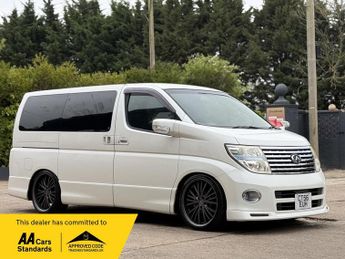 Nissan Elgrand 