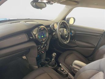 MINI Hatch 1.5 Cooper Classic Hatchback 5dr Petrol Manual Euro 6 (s/s) (136