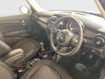 MINI Hatch 1.5 Cooper Classic Hatchback 5dr Petrol Manual Euro 6 (s/s) (136