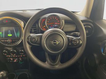 MINI Hatch 1.5 Cooper Classic Hatchback 5dr Petrol Manual Euro 6 (s/s) (136
