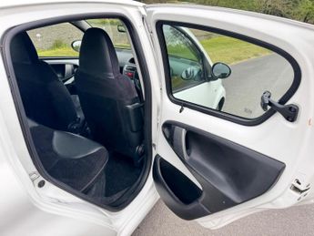 Toyota AYGO 1.0 VVT-i Ice MultiMode Euro 5 5dr