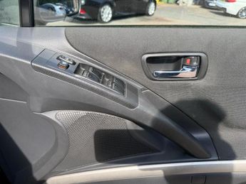 Toyota Corolla Verso 1.8 VVT-i TR 5dr