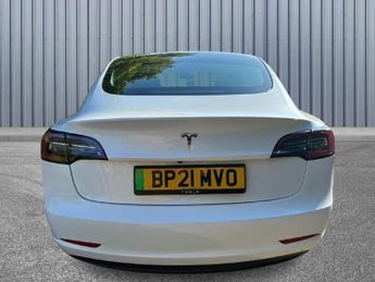 Tesla Model 3 Standard Range Plus Auto RWD 4dr