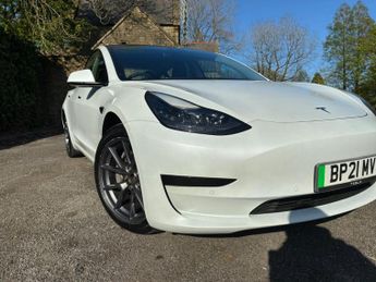 Tesla Model 3 Standard Range Plus Auto RWD 4dr