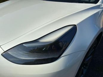 Tesla Model 3 Standard Range Plus Auto RWD 4dr