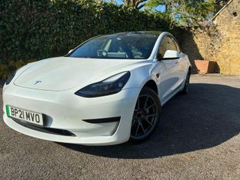 Tesla Model 3 Standard Range Plus Auto RWD 4dr