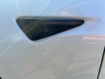 Tesla Model 3 Standard Range Plus Auto RWD 4dr