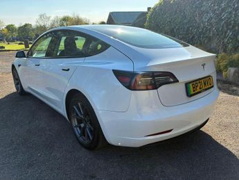 Tesla Model 3 Standard Range Plus Auto RWD 4dr