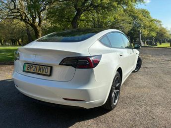 Tesla Model 3 Standard Range Plus Auto RWD 4dr
