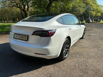 Tesla Model 3 Standard Range Plus Auto RWD 4dr
