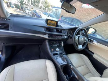 Lexus CT 1.8 200h SE-L CVT Euro 5 (s/s) 5dr