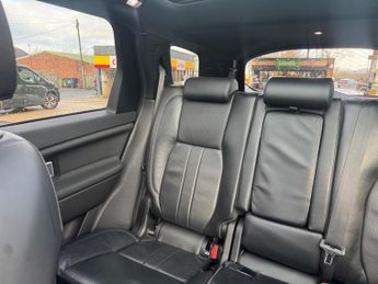 Land Rover Discovery Sport 2.0 TD4 HSE Black Auto 4WD Euro 6 (s/s) 5dr