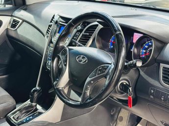 Hyundai i30 1.6 CRDi Active Auto Euro 5 5dr