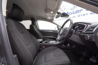 Ford Mondeo 2.0 TDCi Titanium Powershift Euro 6 (s/s) 5dr