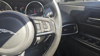 Jaguar XE 2.0d Prestige Auto Euro 6 (s/s) 4dr