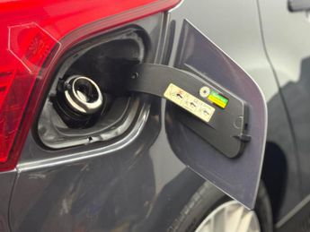 Ford Focus 1.6 TDCi Zetec Euro 5 (s/s) 5dr