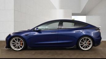 Tesla Model 3 (Dual Motor) Long Range Auto 4WDE 4dr