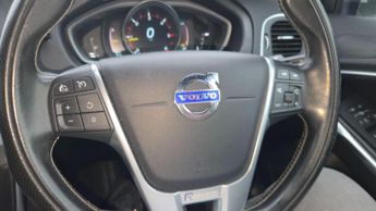 Volvo V40 2.0 D2 R-Design Lux Auto Euro 6 (s/s) 5dr