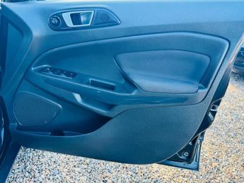 Ford EcoSport 1.5 Zetec 2WD Euro 5 5dr