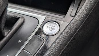 Volkswagen Golf 1.4 TSI BlueMotion Tech S DSG Euro 5