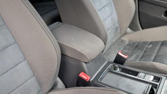 Volkswagen Golf 1.4 TSI BlueMotion Tech S DSG Euro 5