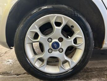 Ford Fiesta 1.4 Zetec 5dr