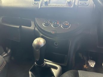 Nissan Note 1.6 16V Tekna Euro 5 5dr