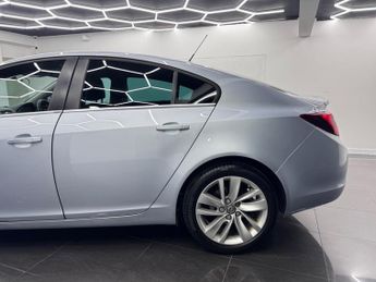 Vauxhall Insignia 2.0 CDTi ecoFLEX SRi Euro 5 (s/s) 5dr