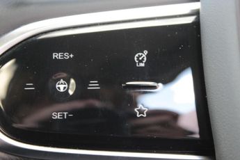OMODA E5 61.05kWh Noble Auto 5dr