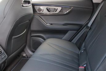 OMODA E5 61.05kWh Noble Auto 5dr